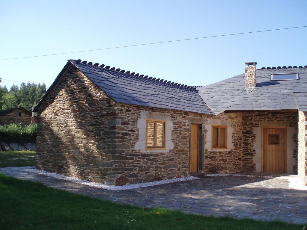 Casa Do Grilo Guest House Monfero Luaran gambar