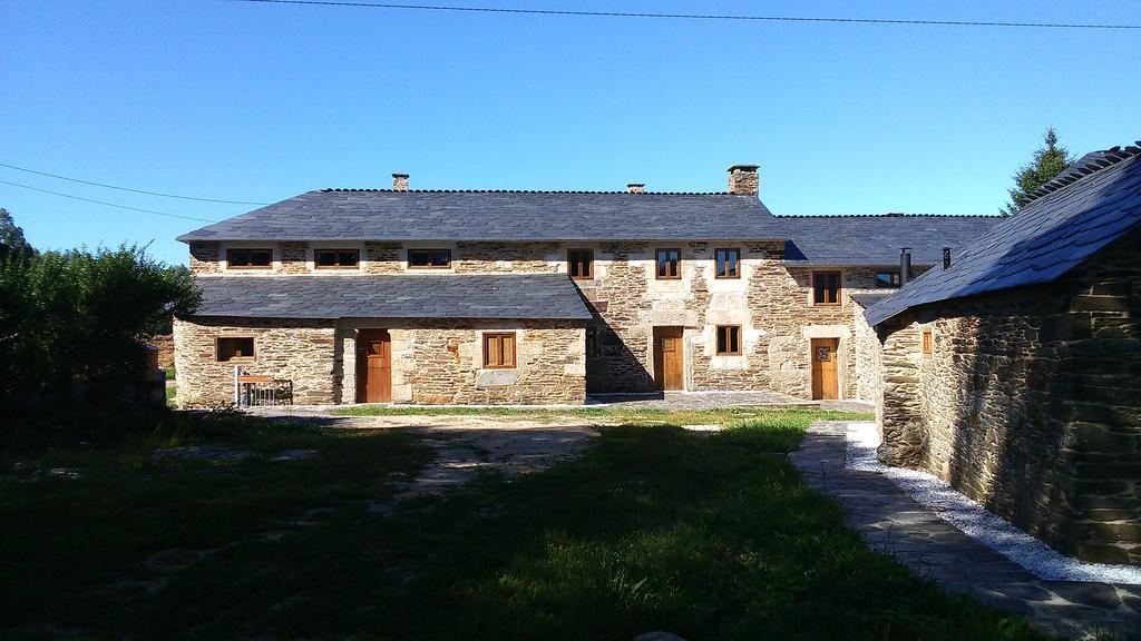 Casa Do Grilo Guest House Monfero Luaran gambar
