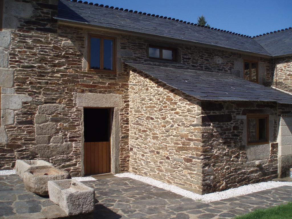 Casa Do Grilo Guest House Monfero Luaran gambar