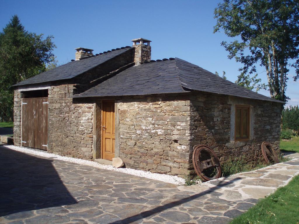 Casa Do Grilo Guest House Monfero Luaran gambar