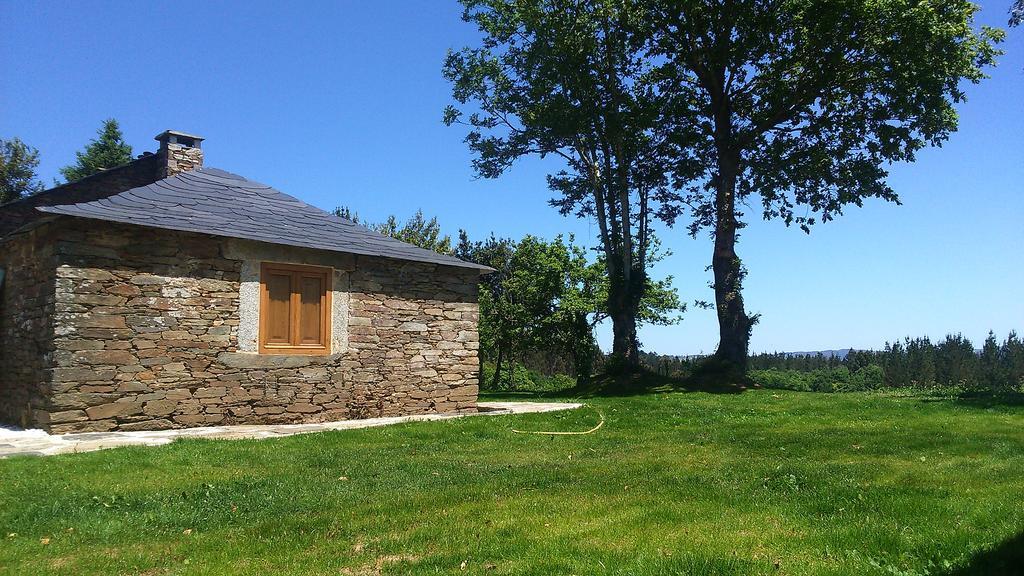 Casa Do Grilo Guest House Monfero Luaran gambar