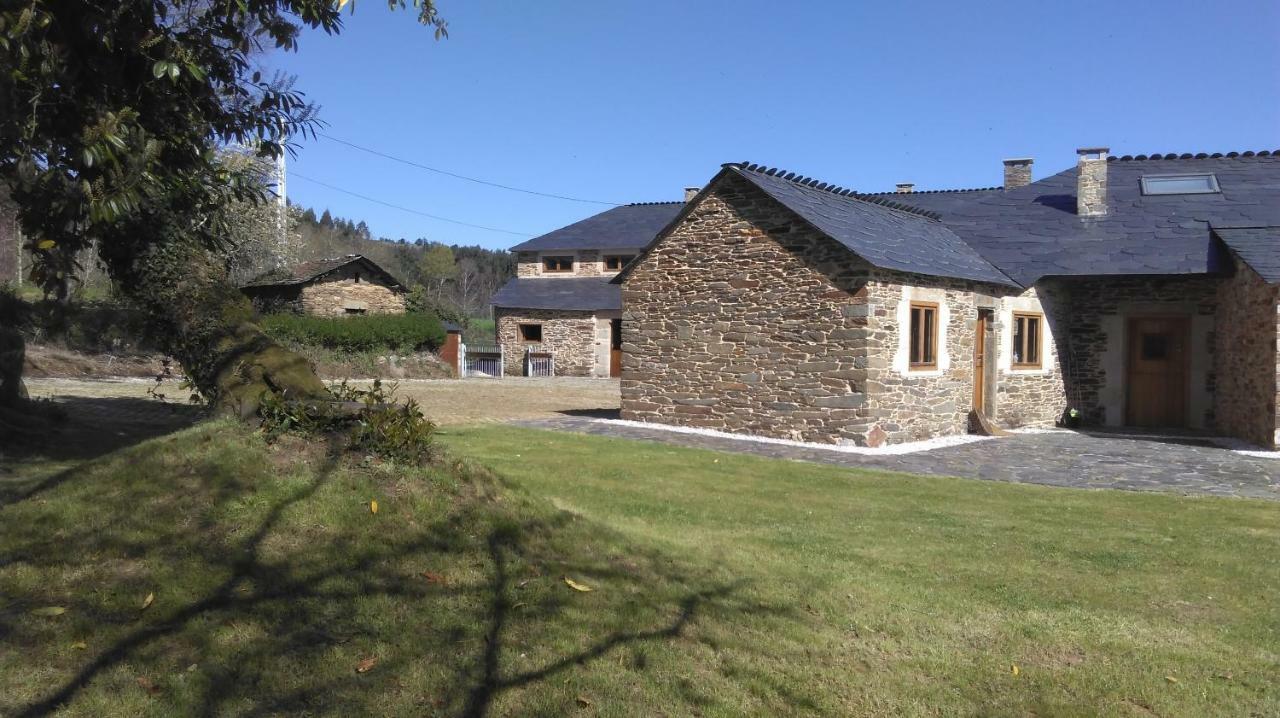 Casa Do Grilo Guest House Monfero Luaran gambar