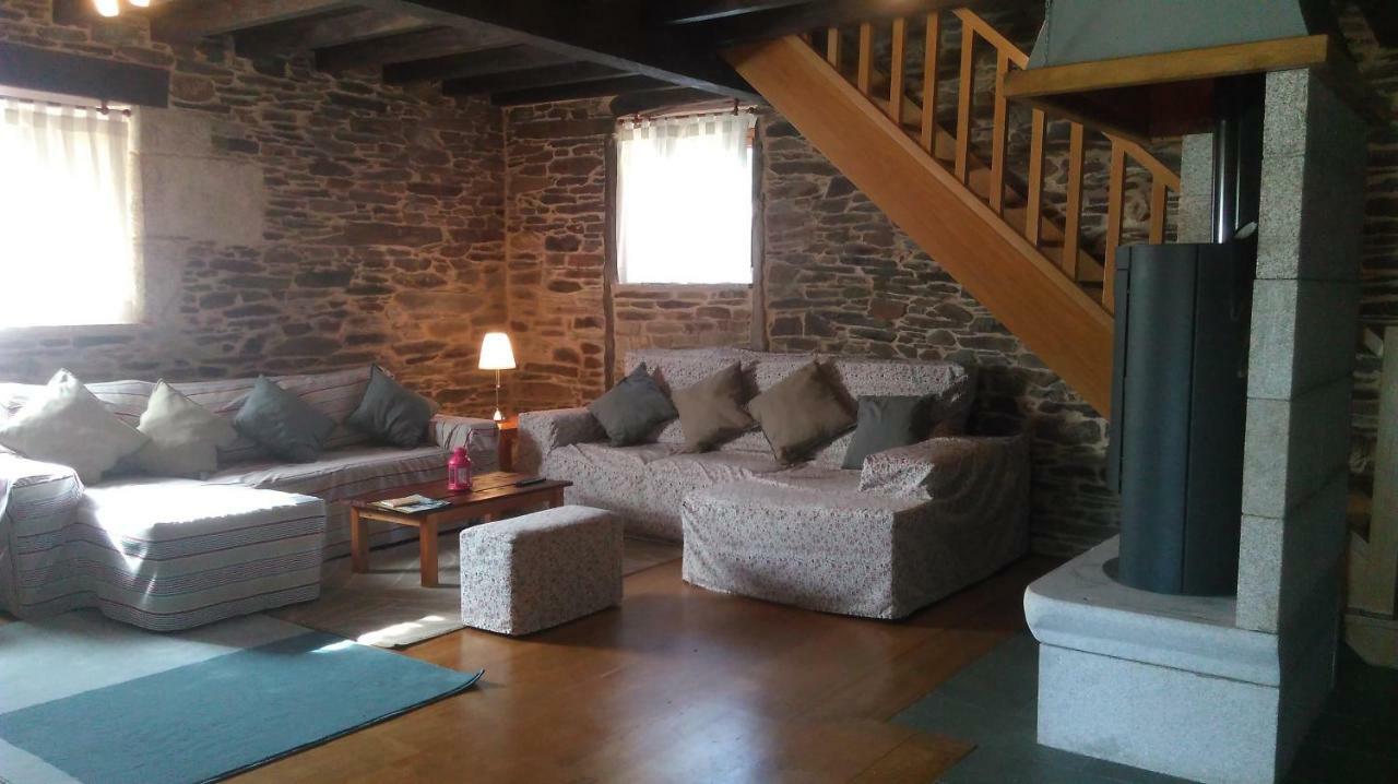 Casa Do Grilo Guest House Monfero Luaran gambar