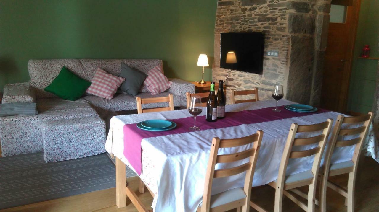 Casa Do Grilo Guest House Monfero Luaran gambar