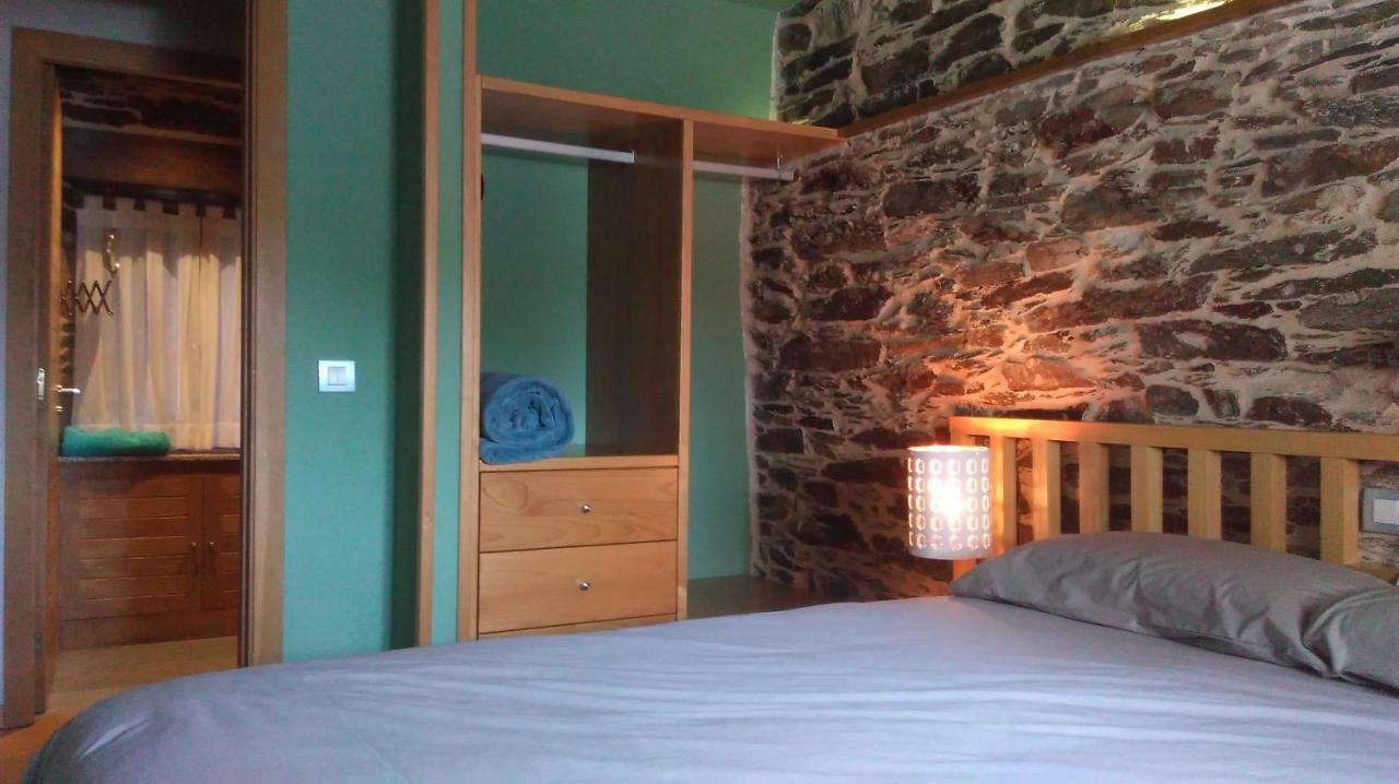 Casa Do Grilo Guest House Monfero Luaran gambar