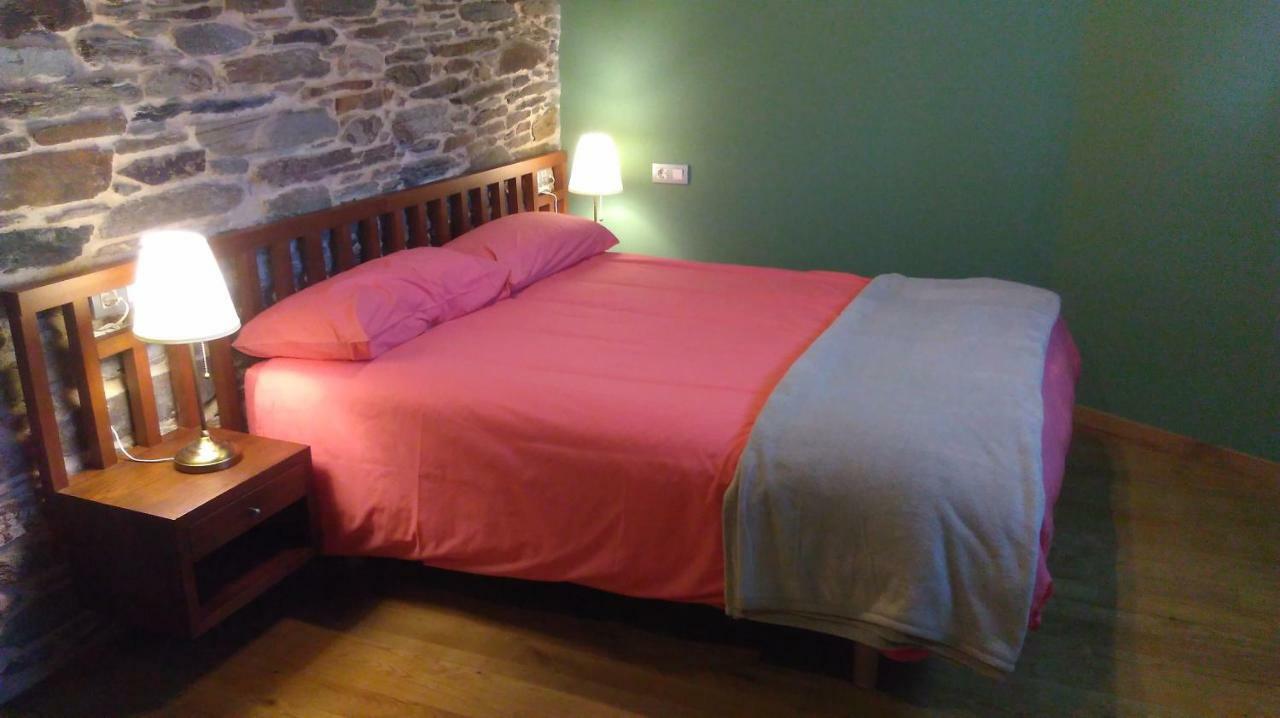 Casa Do Grilo Guest House Monfero Luaran gambar