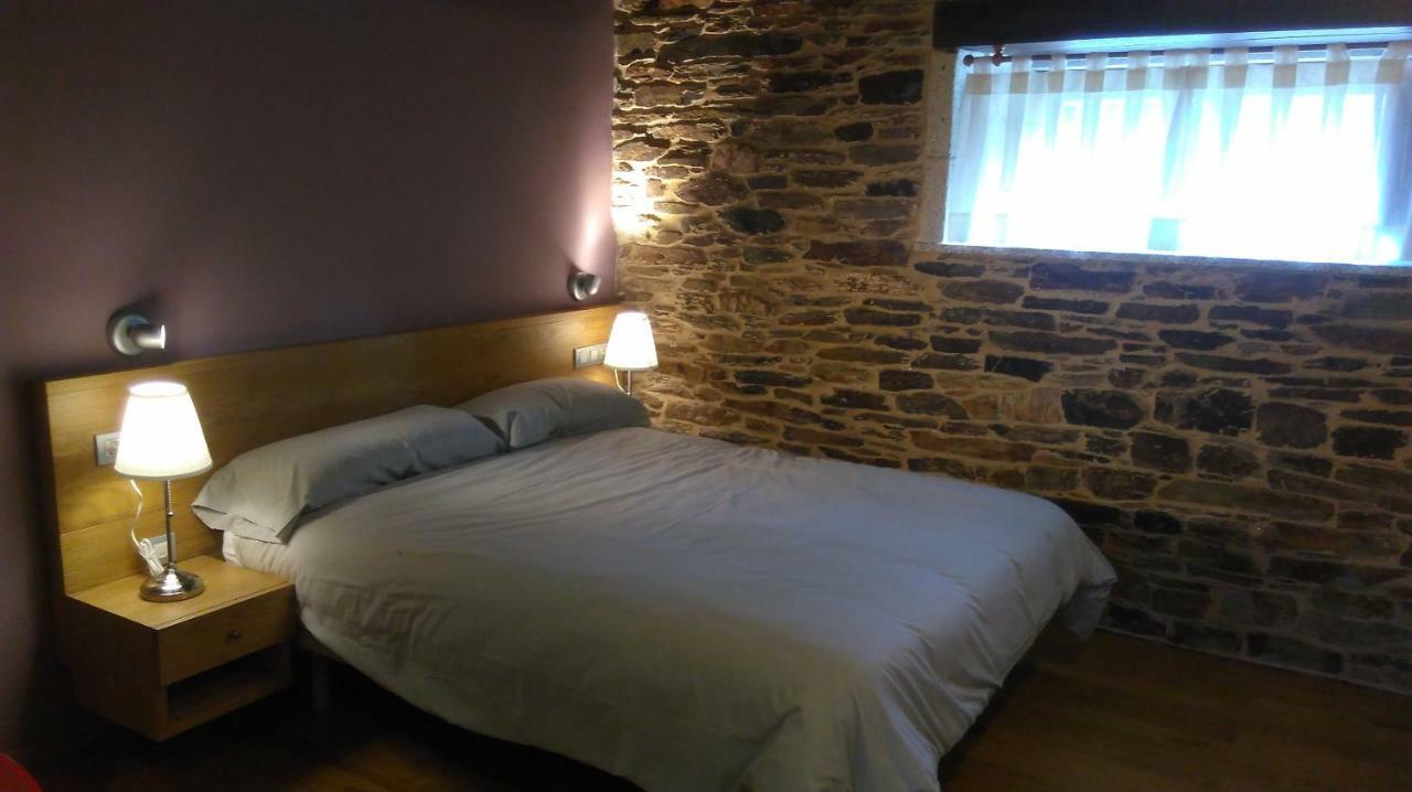 Casa Do Grilo Guest House Monfero Luaran gambar
